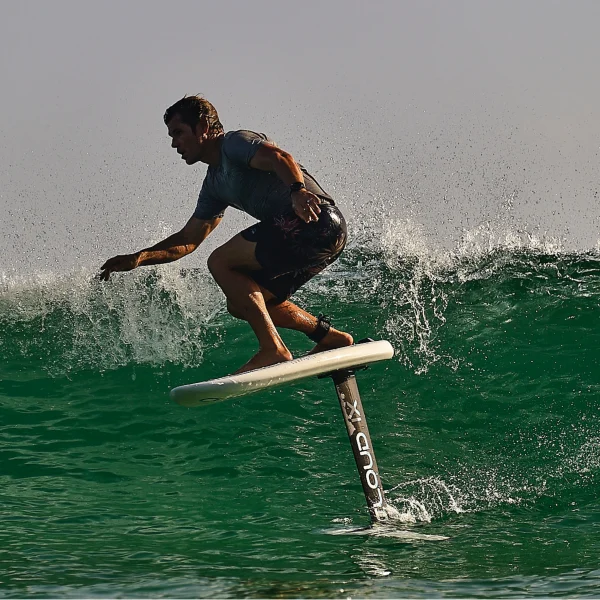 ¿Qué es el foil surf o hydrofoil?